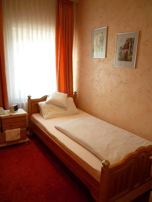Studentenmuehle Hotel - Restaurant Nomborn Экстерьер фото